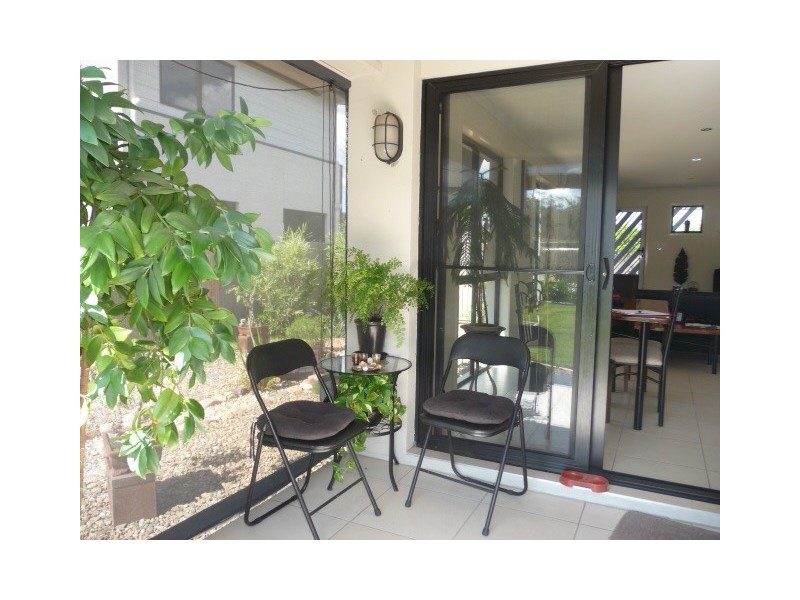 2/41 Creekside Esp, Cooloola Cove QLD 4580