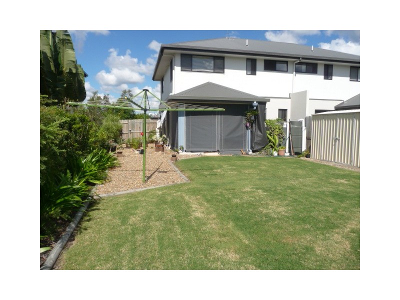 2/41 Creekside Esp, Cooloola Cove QLD 4580