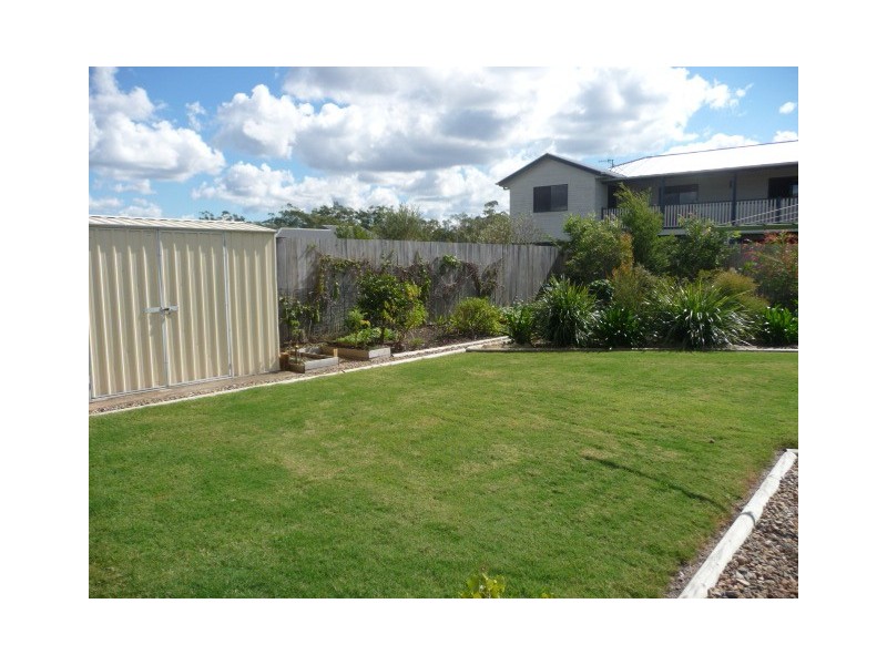 2/41 Creekside Esp, Cooloola Cove QLD 4580