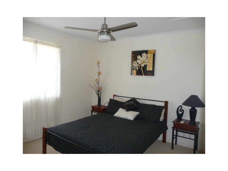 2/41 Creekside Esp, Cooloola Cove QLD 4580