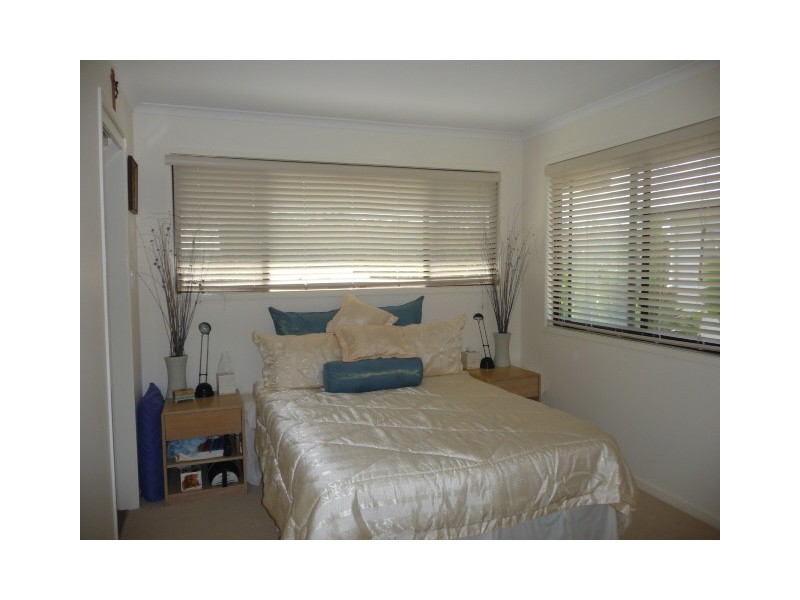 2/41 Creekside Esp, Cooloola Cove QLD 4580