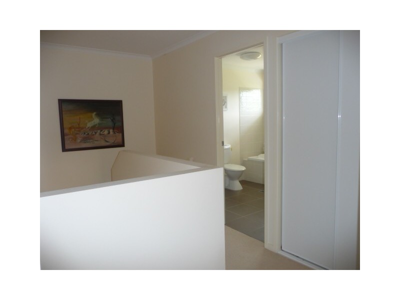 2/41 Creekside Esp, Cooloola Cove QLD 4580