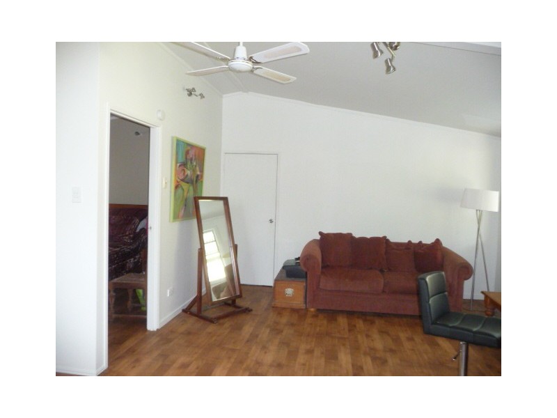 4 Enterprise Ct, Cooloola Cove QLD 4580
