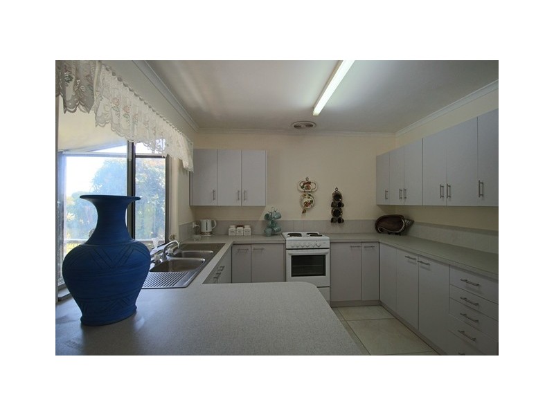 4 Victory Court, Cooloola Cove QLD 4580