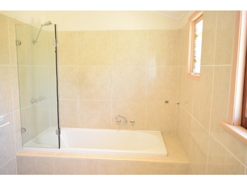 12 Exeter Court, Cooloola Cove QLD 4580
