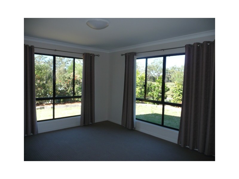 19 Habitat Cct, Cooloola Cove QLD 4580