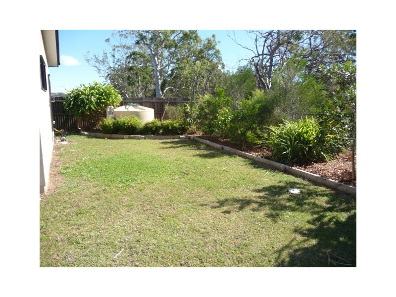 19 Habitat Cct, Cooloola Cove QLD 4580