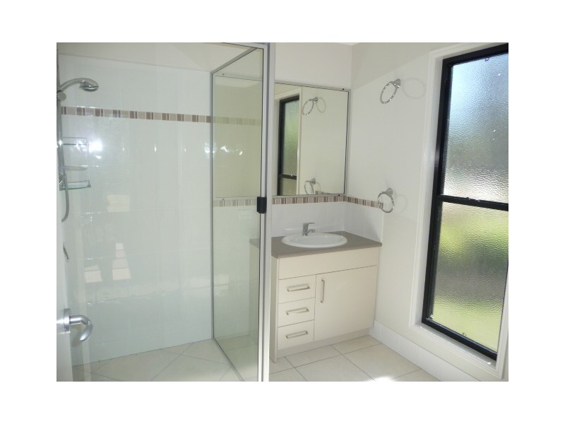 19 Habitat Cct, Cooloola Cove QLD 4580