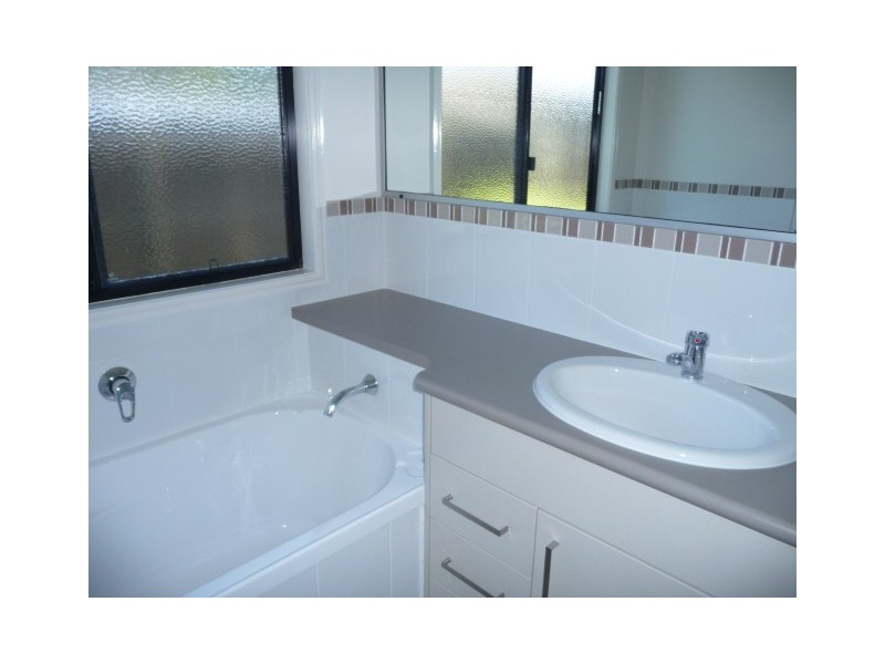 19 Habitat Cct, Cooloola Cove QLD 4580