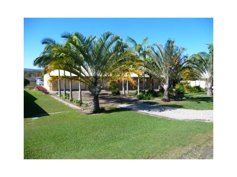 11 Endurance Ave, Cooloola Cove QLD 4580