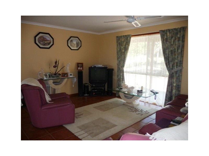 11 Endurance Ave, Cooloola Cove QLD 4580