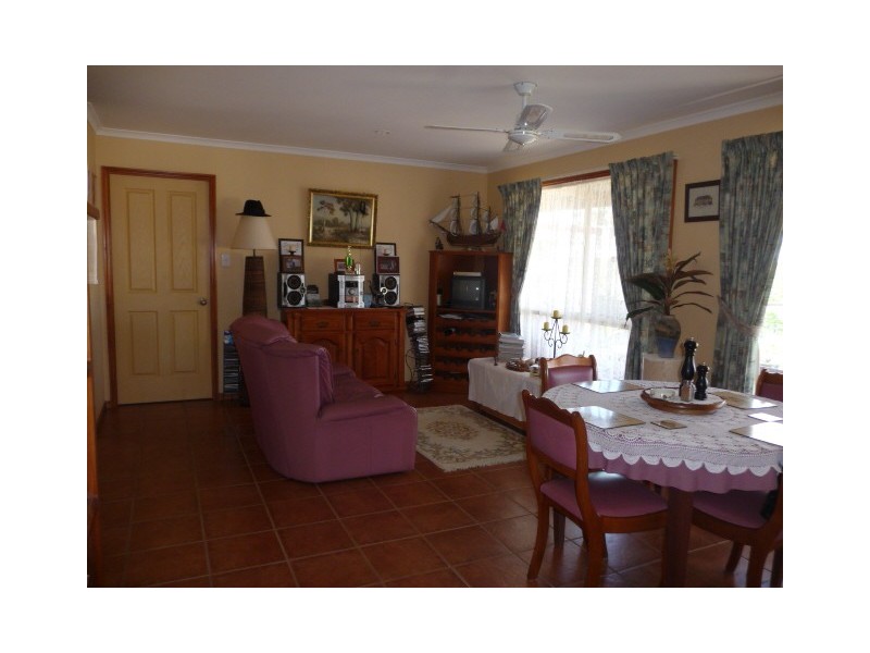 11 Endurance Ave, Cooloola Cove QLD 4580