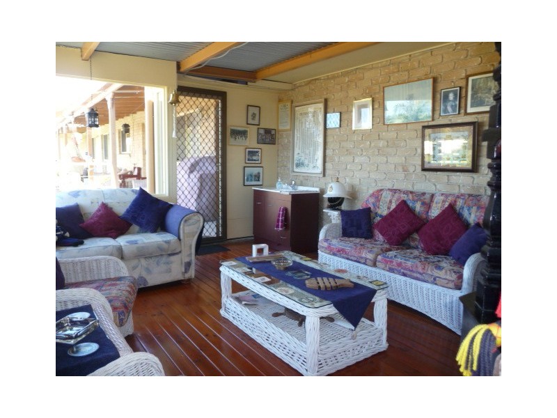 11 Endurance Ave, Cooloola Cove QLD 4580