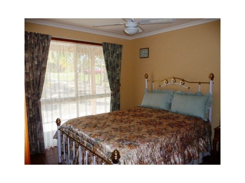 11 Endurance Ave, Cooloola Cove QLD 4580