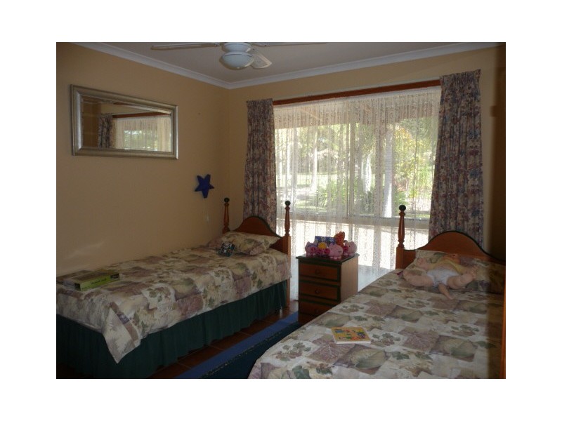 11 Endurance Ave, Cooloola Cove QLD 4580