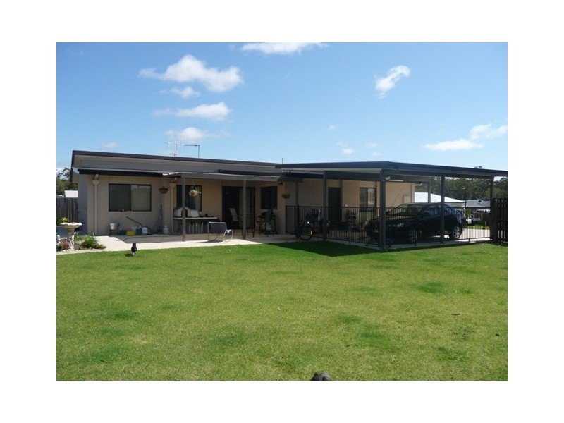 36 Creekside Esp, Cooloola Cove QLD 4580