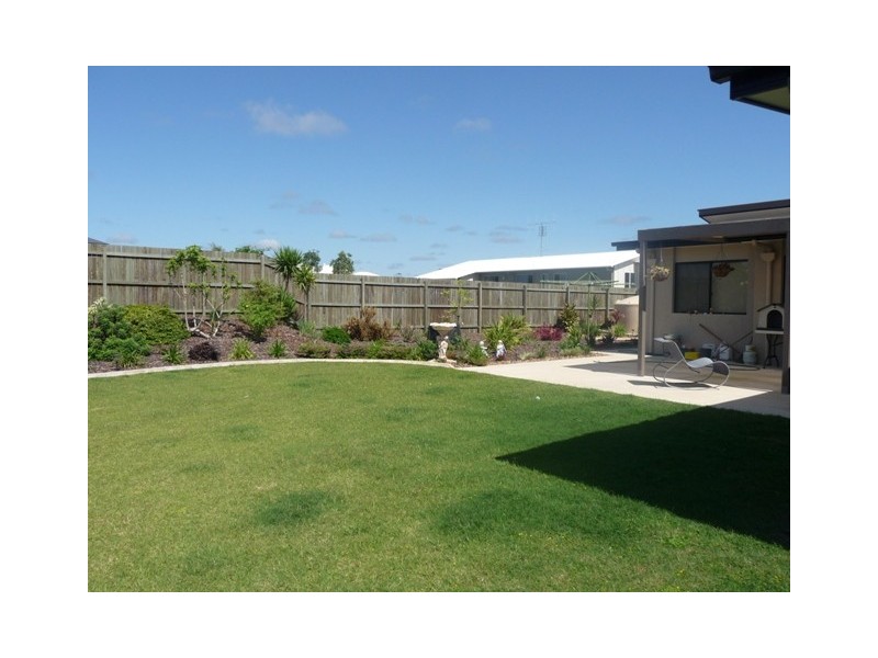 36 Creekside Esp, Cooloola Cove QLD 4580