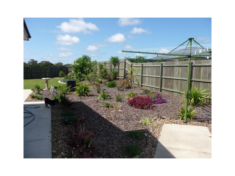 36 Creekside Esp, Cooloola Cove QLD 4580