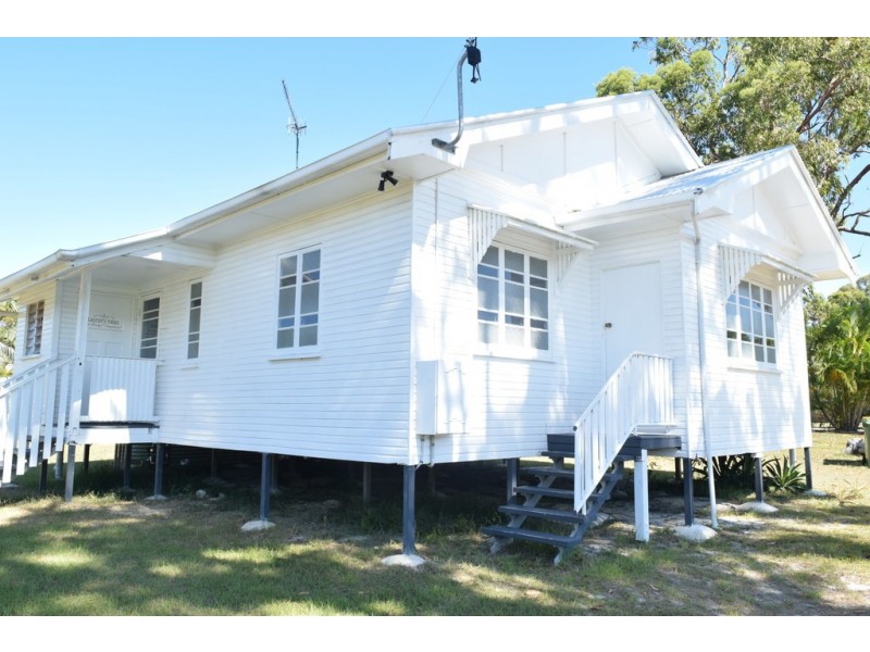 8 Doric Ct, Cooloola Cove QLD 4580