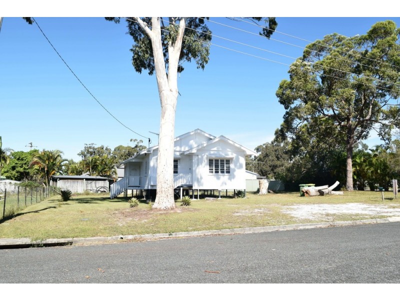 8 Doric Ct, Cooloola Cove QLD 4580