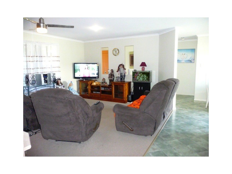 21 Mariposa Pl, Cooloola Cove QLD 4580
