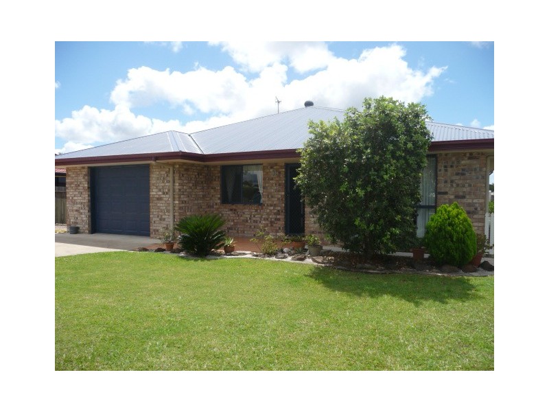 32 Canberra Avenue, Cooloola Cove QLD 4580