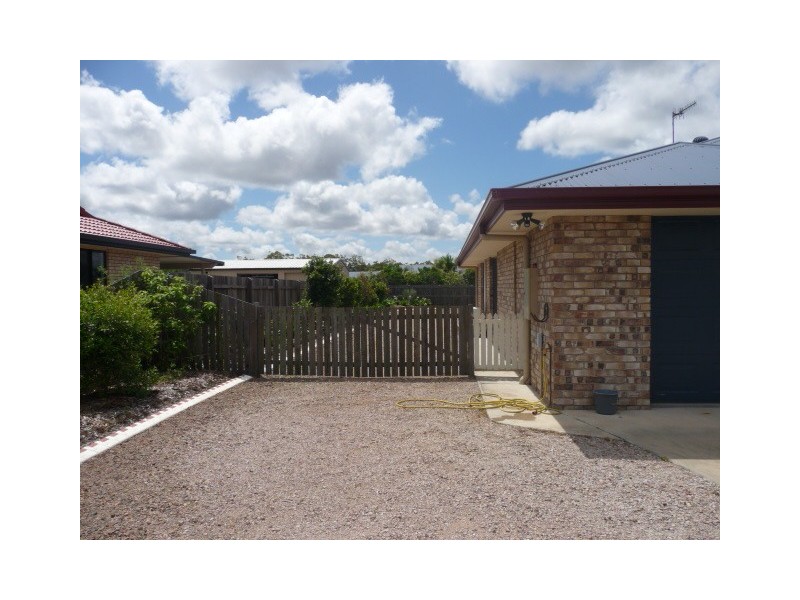 32 Canberra Avenue, Cooloola Cove QLD 4580