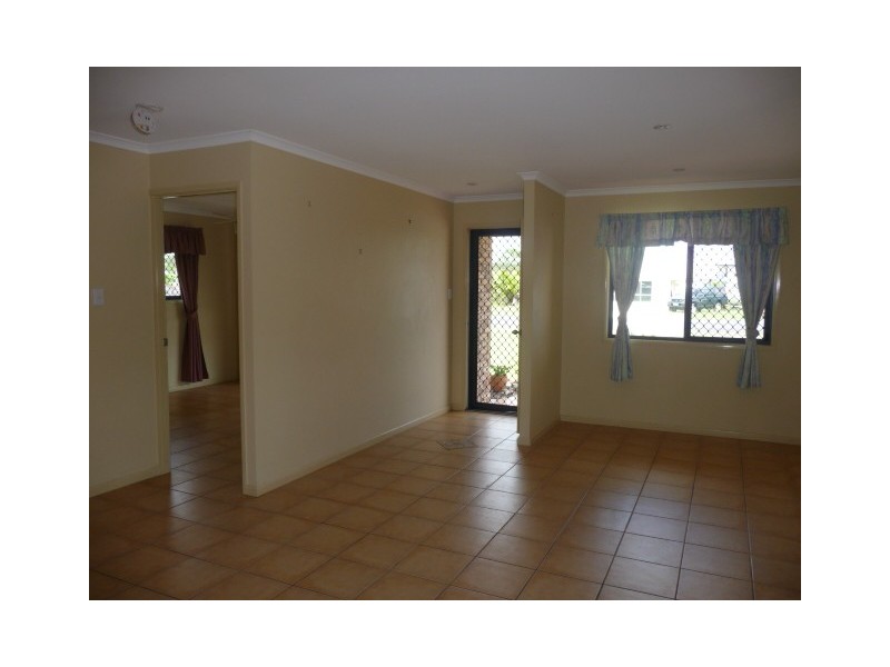 32 Canberra Avenue, Cooloola Cove QLD 4580