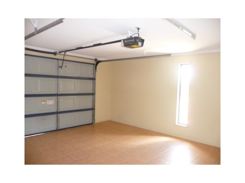 32 Canberra Avenue, Cooloola Cove QLD 4580