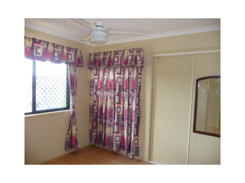 32 Canberra Avenue, Cooloola Cove QLD 4580