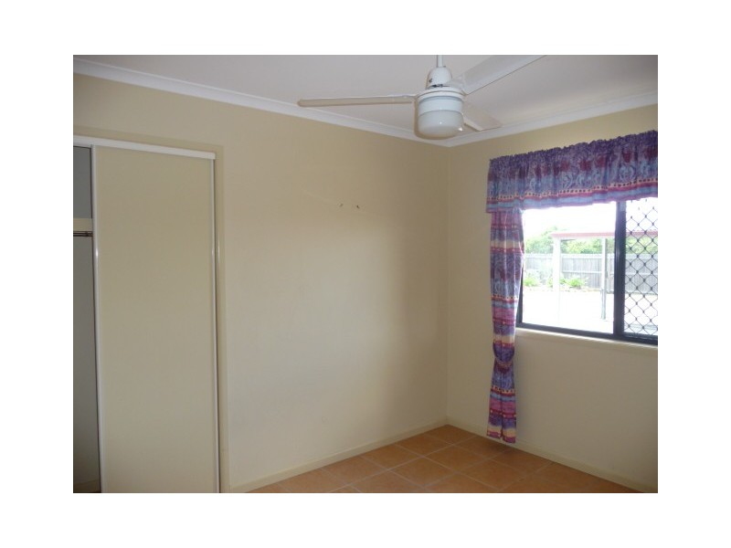 32 Canberra Avenue, Cooloola Cove QLD 4580