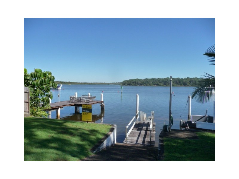 12 Esplanade, Tin Can Bay QLD 4580