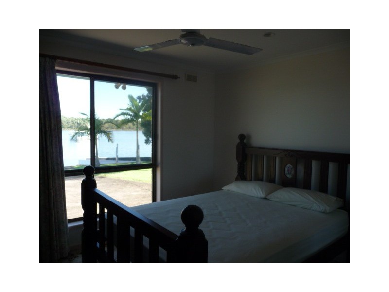 12 Esplanade, Tin Can Bay QLD 4580