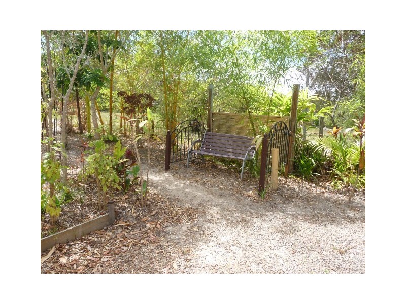 30 Seawitch Cres, Cooloola Cove QLD 4580