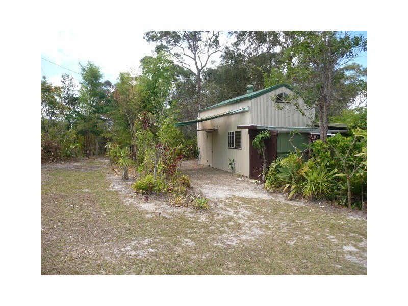 30 Seawitch Cres, Cooloola Cove QLD 4580