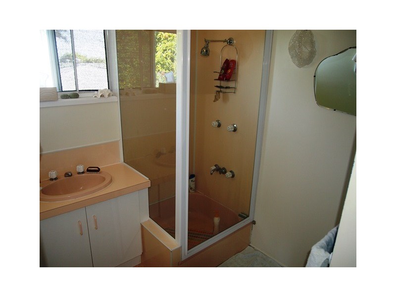 22 Tailor St, Tin Can Bay QLD 4580