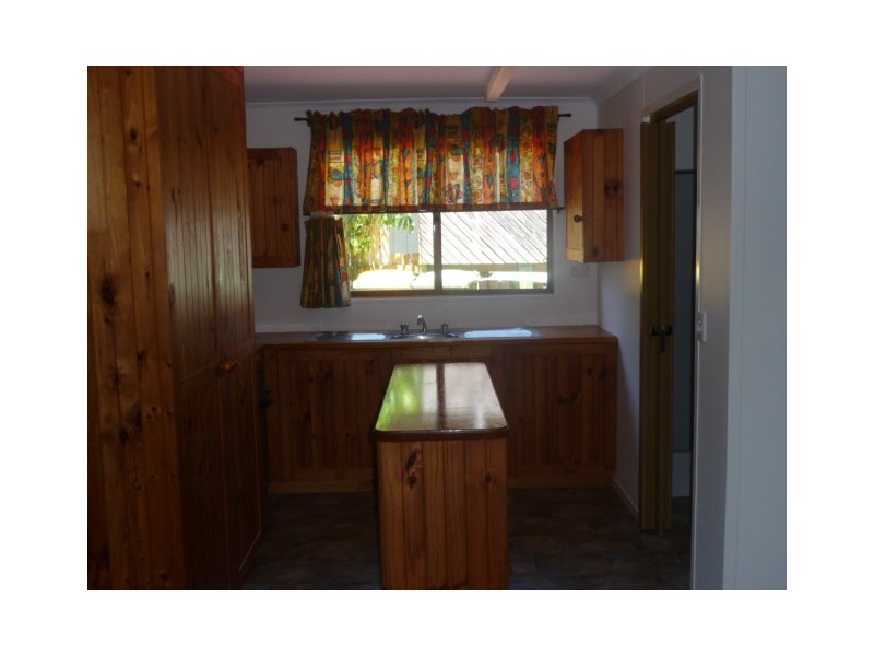 20 Oyster Parade, Tin Can Bay QLD 4580