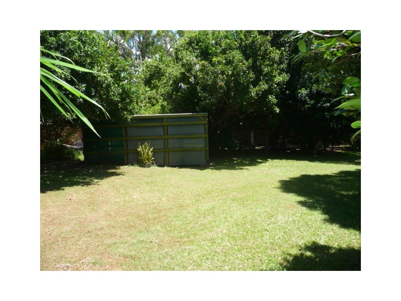20 Oyster Parade, Tin Can Bay QLD 4580