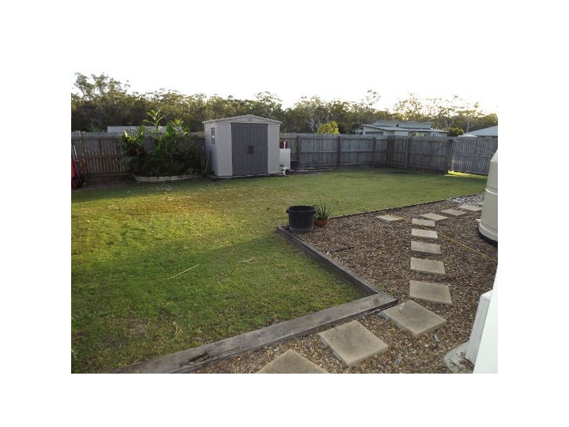 2/43 Creekside Esp, Cooloola Cove QLD 4580