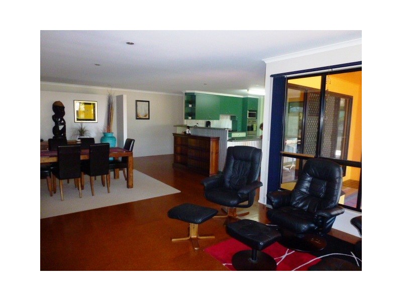 36 Mauretania Avenue, Cooloola Cove QLD 4580