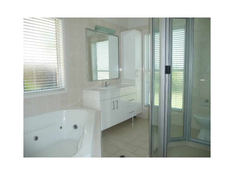 25 ELANDA CRT, Tin Can Bay QLD 4580