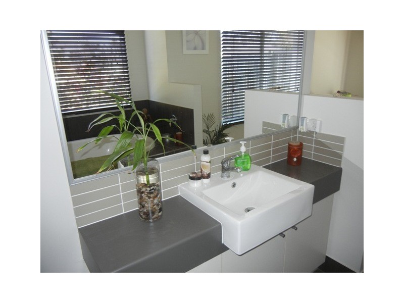 10 Habitat Cct, Cooloola Cove QLD 4580