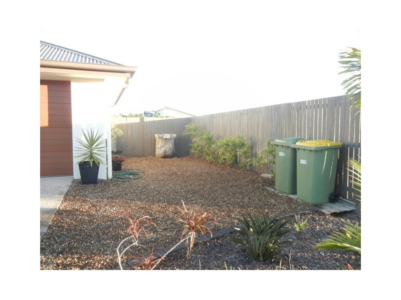 10 Habitat Cct, Cooloola Cove QLD 4580