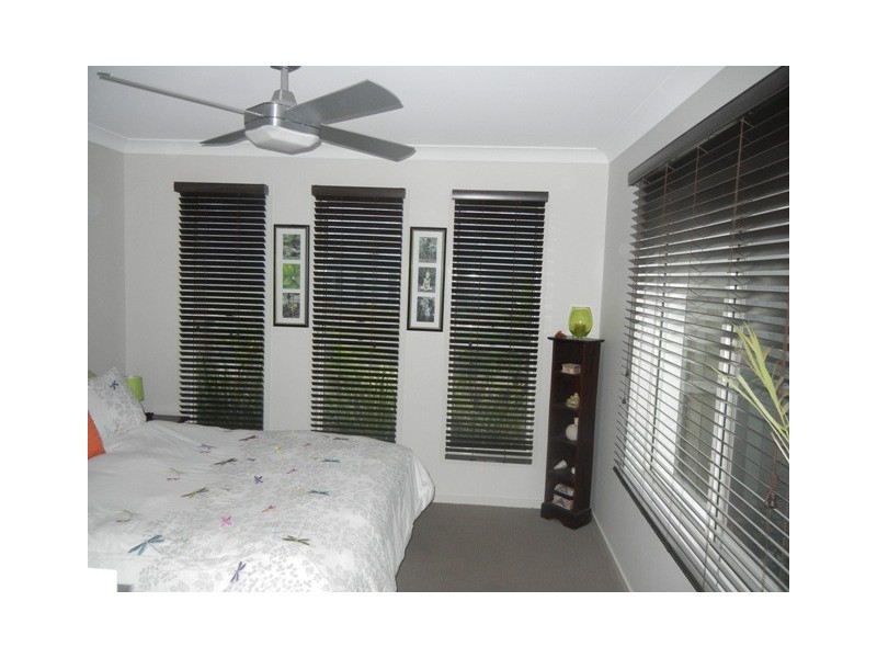 10 Habitat Cct, Cooloola Cove QLD 4580