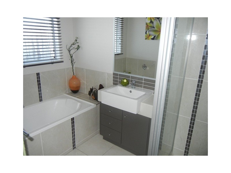 10 Habitat Cct, Cooloola Cove QLD 4580