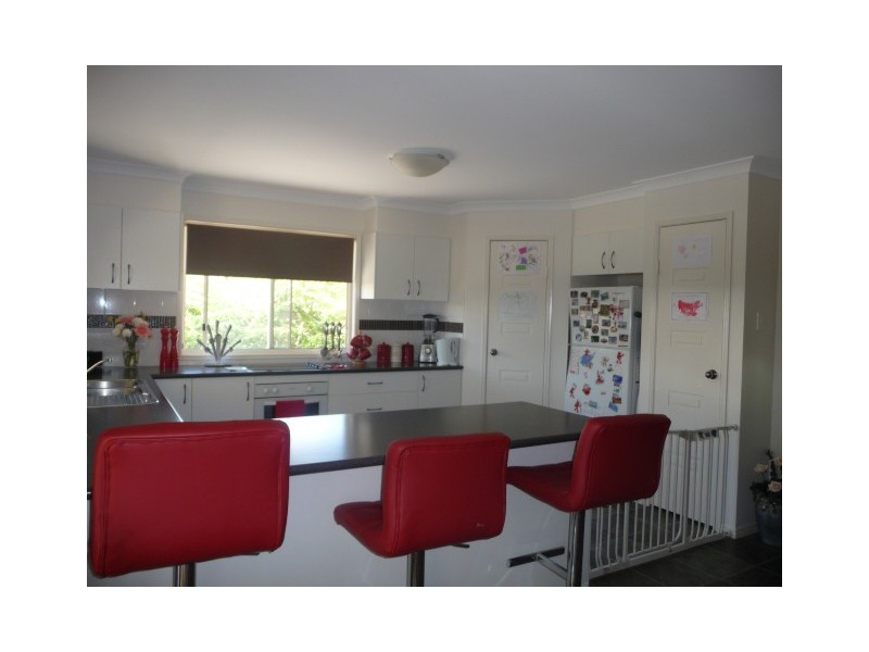 56 Fyshburn Dr, Cooloola Cove QLD 4580