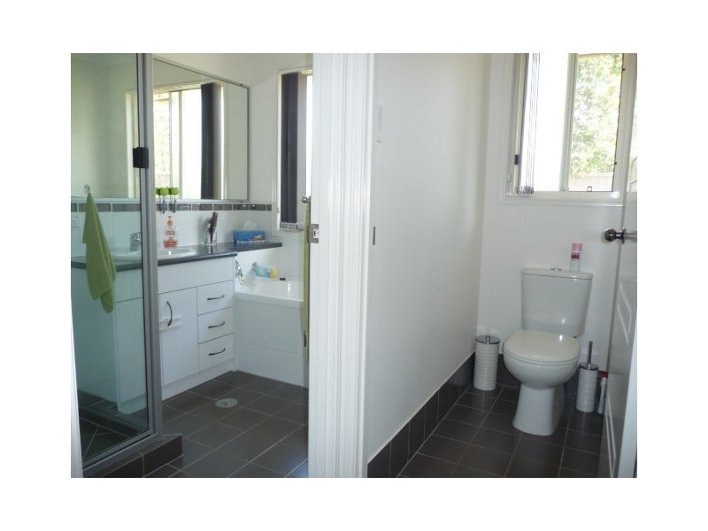 56 Fyshburn Dr, Cooloola Cove QLD 4580