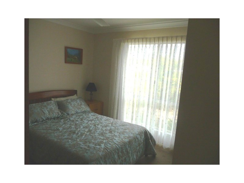 35 Canberra Ave, Cooloola Cove QLD 4580