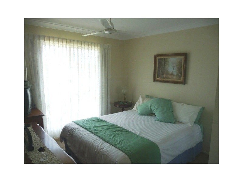 35 Canberra Ave, Cooloola Cove QLD 4580