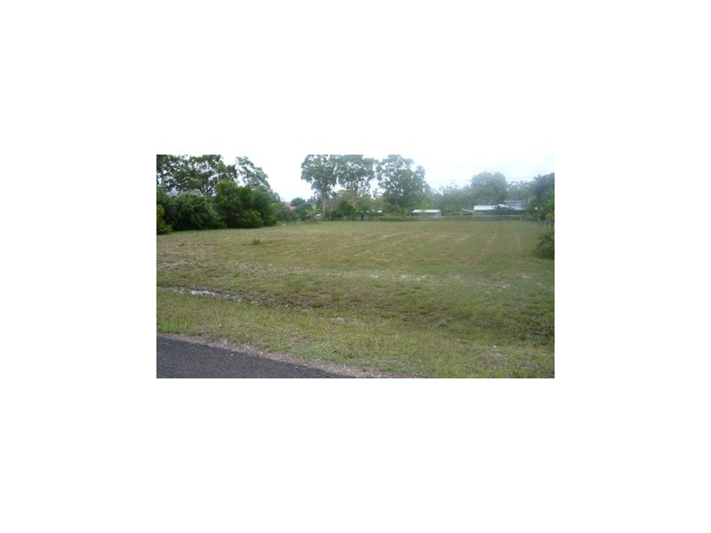 126 Bayside Road, Cooloola Cove QLD 4580